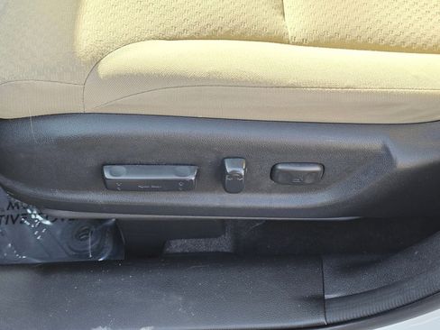 Used 2016 Honda CR-V EX image 29