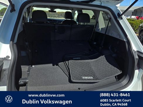 Certified 2023 Volkswagen Tiguan SE FWD image 23