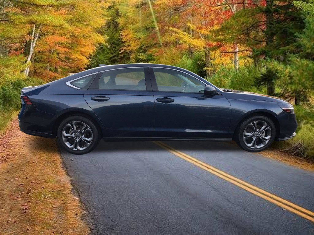 Certified 2023 Honda Accord EX image 14