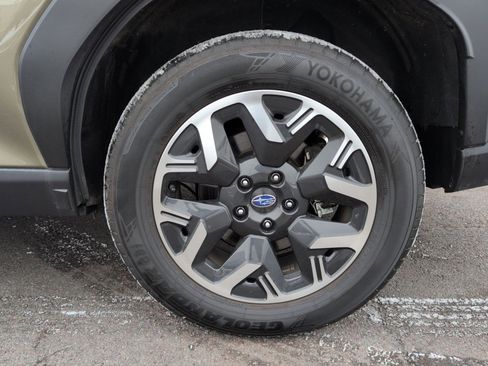 Certified 2025 Subaru Forester Premium image 32