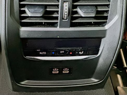 Used 2023 BMW i4 eDrive40 image 28