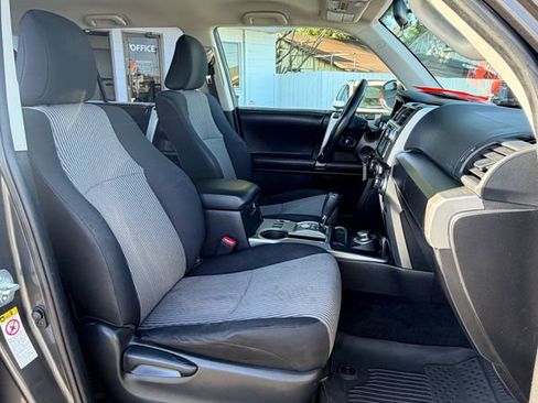 Used 2016 Toyota 4Runner SR5 AWD/4WD image 26