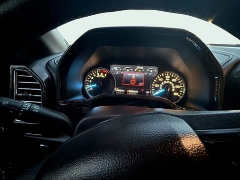 Used 2015 Ford F150 Lariat w/ Equipment Group 502A Luxury image 12