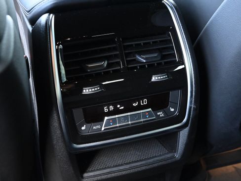 Certified 2025 BMW X6 M60i AWD/4WD image 28