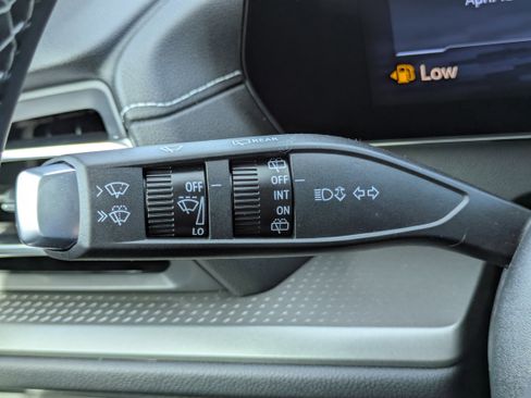 New 2026 Chevrolet Traverse LT FWD image 20