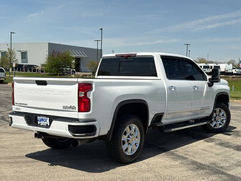 Used 2024 Chevrolet Silverado 3500 High Country w/ High Country Premium Package AWD/4WD image 4