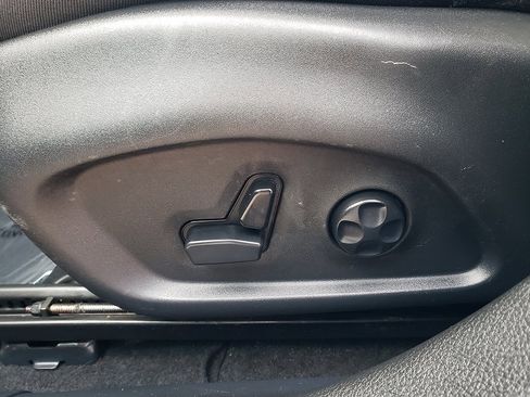 Used 2020 Jeep Compass Latitude image 21