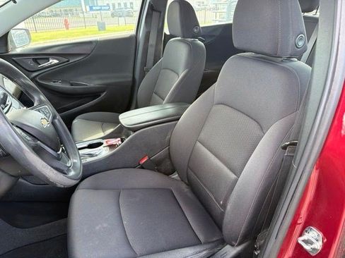 Used 2019 Chevrolet Malibu LT FWD image 11
