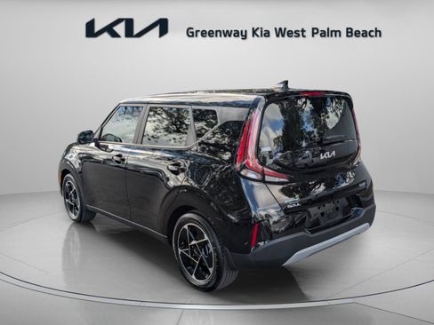 Certified 2023 Kia Soul EX image 6