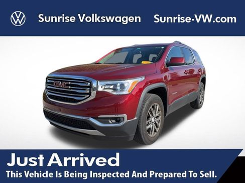 Used 2018 GMC Acadia SLT image 1