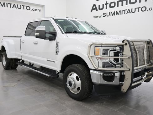 Used 2020 Ford F350 Lariat w/ Lariat Ultimate Package image 2