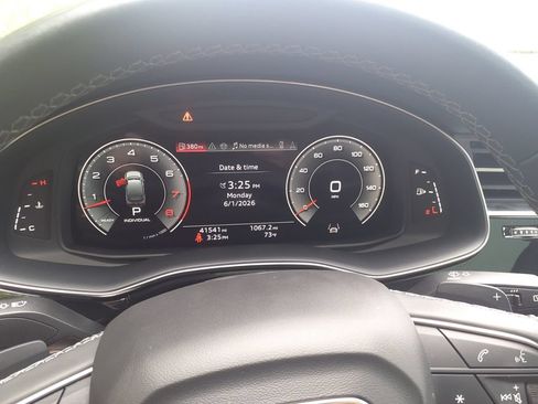 Used 2025 Audi Q7 3.0T Premium Plus AWD/4WD image 24