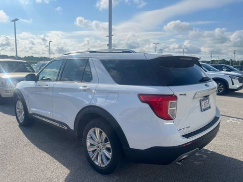 Used 2020 Ford Explorer Limited AWD/4WD image 2