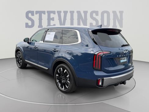 Used 2025 Kia Telluride SX Prestige AWD/4WD image 3