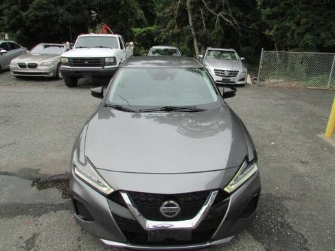 Used 2021 Nissan Maxima 3.5 SV w/ Floor Mat Group FWD image 3