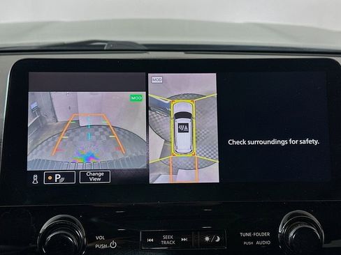 Used 2021 Nissan Armada SL w/ Captain's Chairs Package image 13