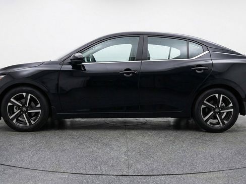 Used 2025 Nissan Sentra SV image 5