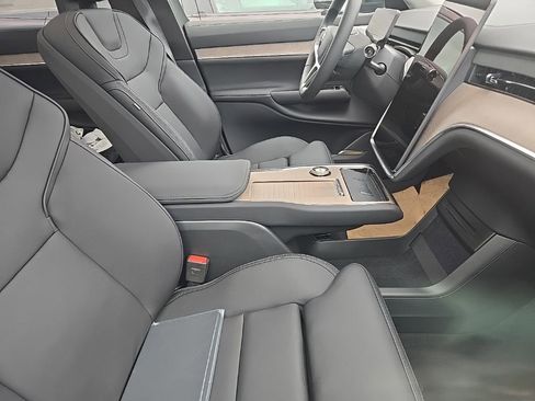 New 2025 Volvo EX90 Ultra image 5