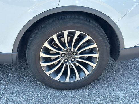 Used 2021 Lincoln Aviator Reserve w/ Equipment Group 201A RWD image 10