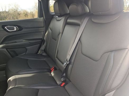 New 2026 Jeep Compass Latitude AWD/4WD image 28