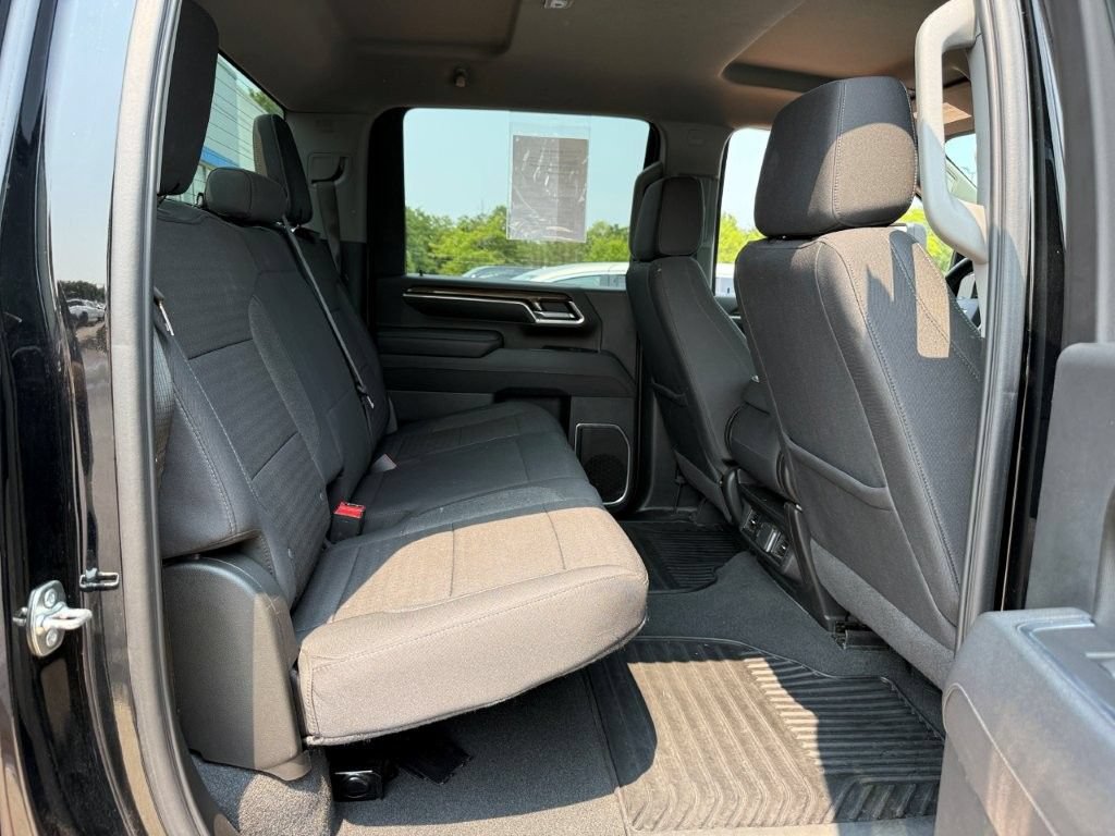 Used 2025 Chevrolet Silverado 2500 LT w/ Safety Package AWD/4WD image 20