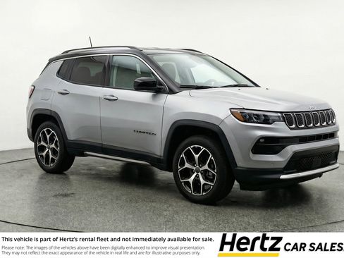 Used 2025 Jeep Compass Limited image 1