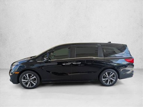 Used 2022 Honda Odyssey Touring image 2
