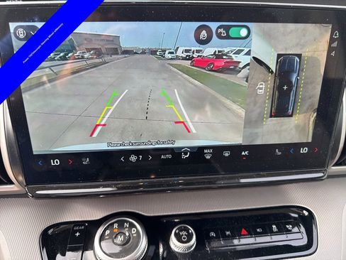 Used 2025 Ford Expedition Active RWD image 30