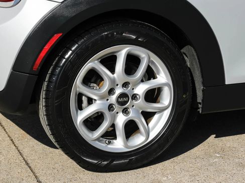 Used 2014 MINI Cooper 2-Door Hardtop image 33