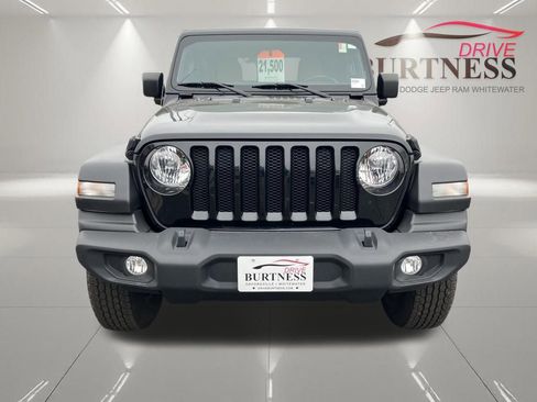 Used 2021 Jeep Wrangler Sport image 12