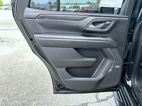 Certified 2022 Chevrolet Tahoe RST w/ Sport Performance Package AWD/4WD image 17