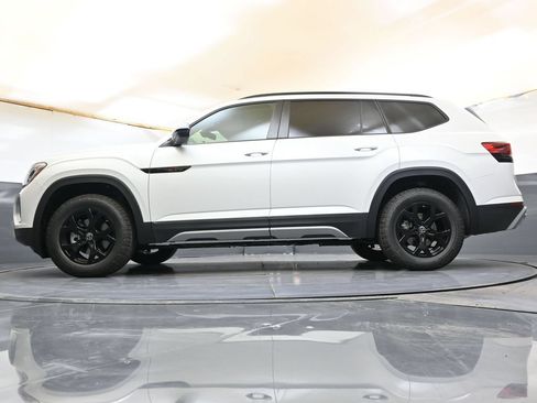 New 2026 Volkswagen Atlas Peak Edition AWD/4WD image 43