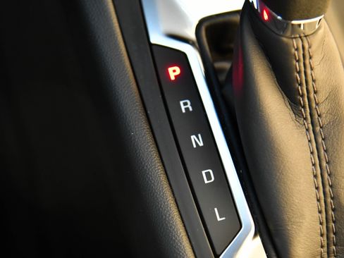 Used 2020 Chevrolet Equinox LT image 22