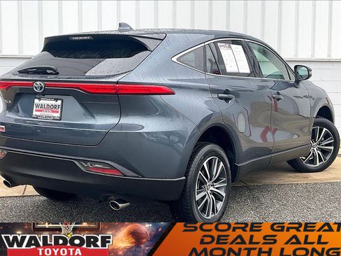 Used 2023 Toyota Venza LE image 17