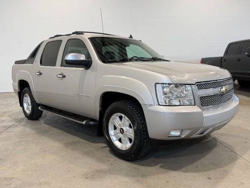 Used 2008 Chevrolet Avalanche LTZ AWD/4WD image 5
