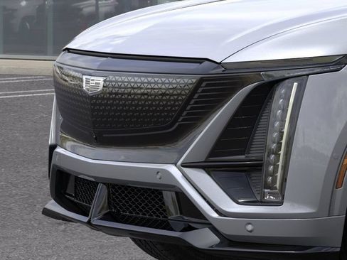 New 2026 Cadillac Lyriq V w/ LPO, Floor Liner Package AWD/4WD image 14
