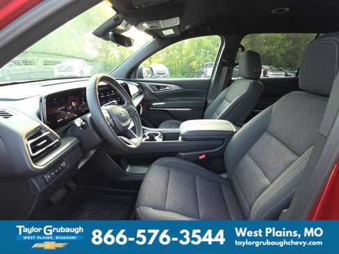 New 2026 Chevrolet Traverse LT w/ Midnight/Sport Edition AWD/4WD image 16