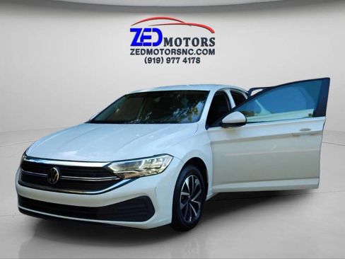 Used 2024 Volkswagen Jetta S FWD image 11