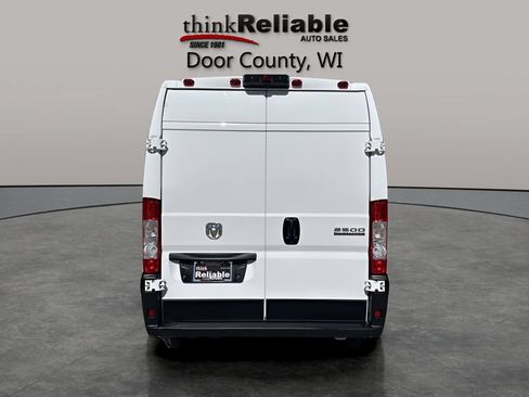 Used 2024 RAM ProMaster 2500 w/ Convenience Group FWD image 5