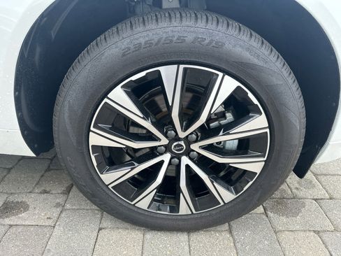 Used 2025 Volvo XC60 B5 Plus AWD/4WD image 45