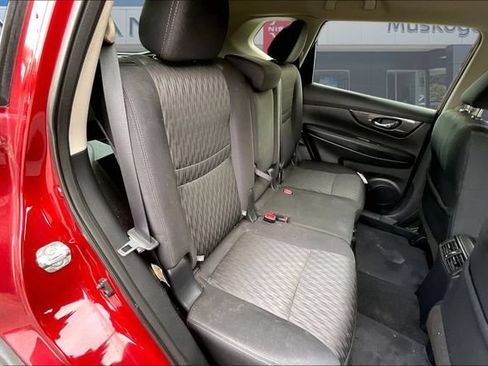 Used 2019 Nissan Rogue SV FWD image 23