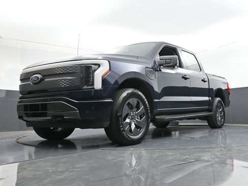 Used 2023 Ford F150 Lightning XLT w/ Equipment Group 312A High image 23