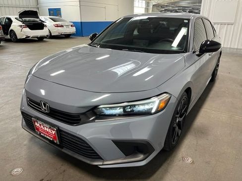 Used 2024 Honda Civic Sport image 7