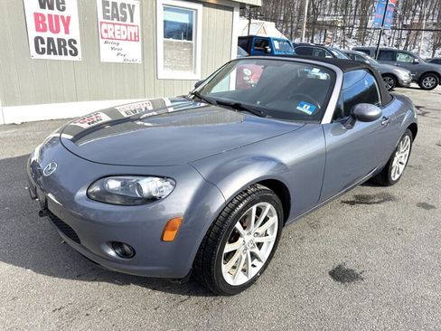 Used 2007 MAZDA MX-5 Miata Grand Touring w/ Premium Pkg image 9