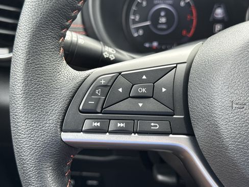 Used 2021 Nissan Kicks SR FWD image 21