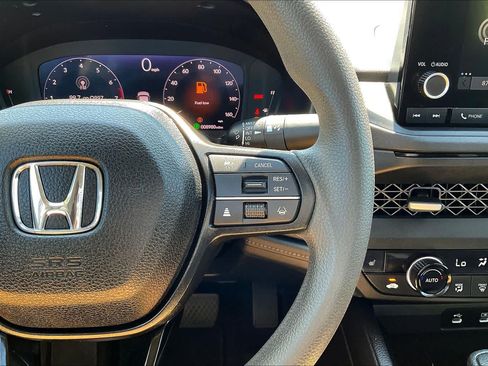 Used 2025 Honda Accord SE image 25