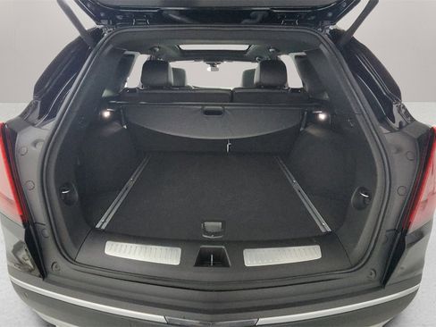 Used 2025 Cadillac XT5 Premium Luxury image 24