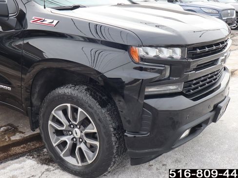 Used 2019 Chevrolet Silverado 1500 RST image 2