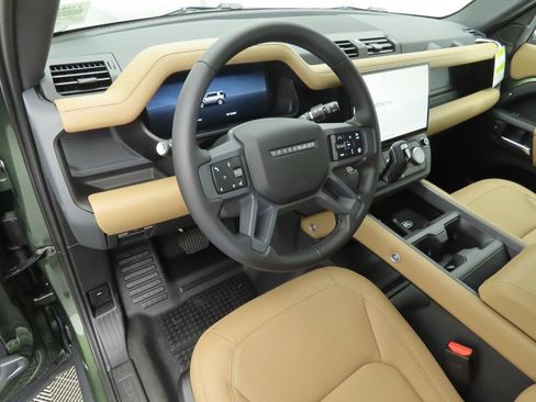 Used 2026 Land Rover Defender 110 S AWD/4WD image 9