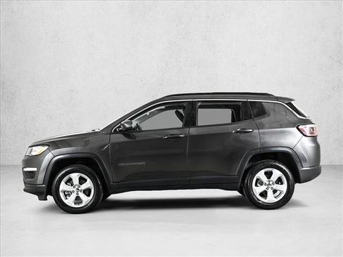 Used 2020 Jeep Compass Latitude w/ Cold Weather Group image 9